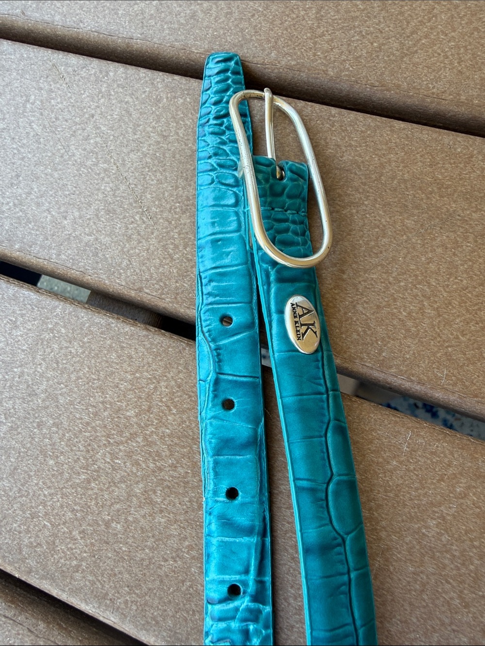 Anne Klein Agua Crocodile Embossed Leather Belt - Picture 2 of 6
